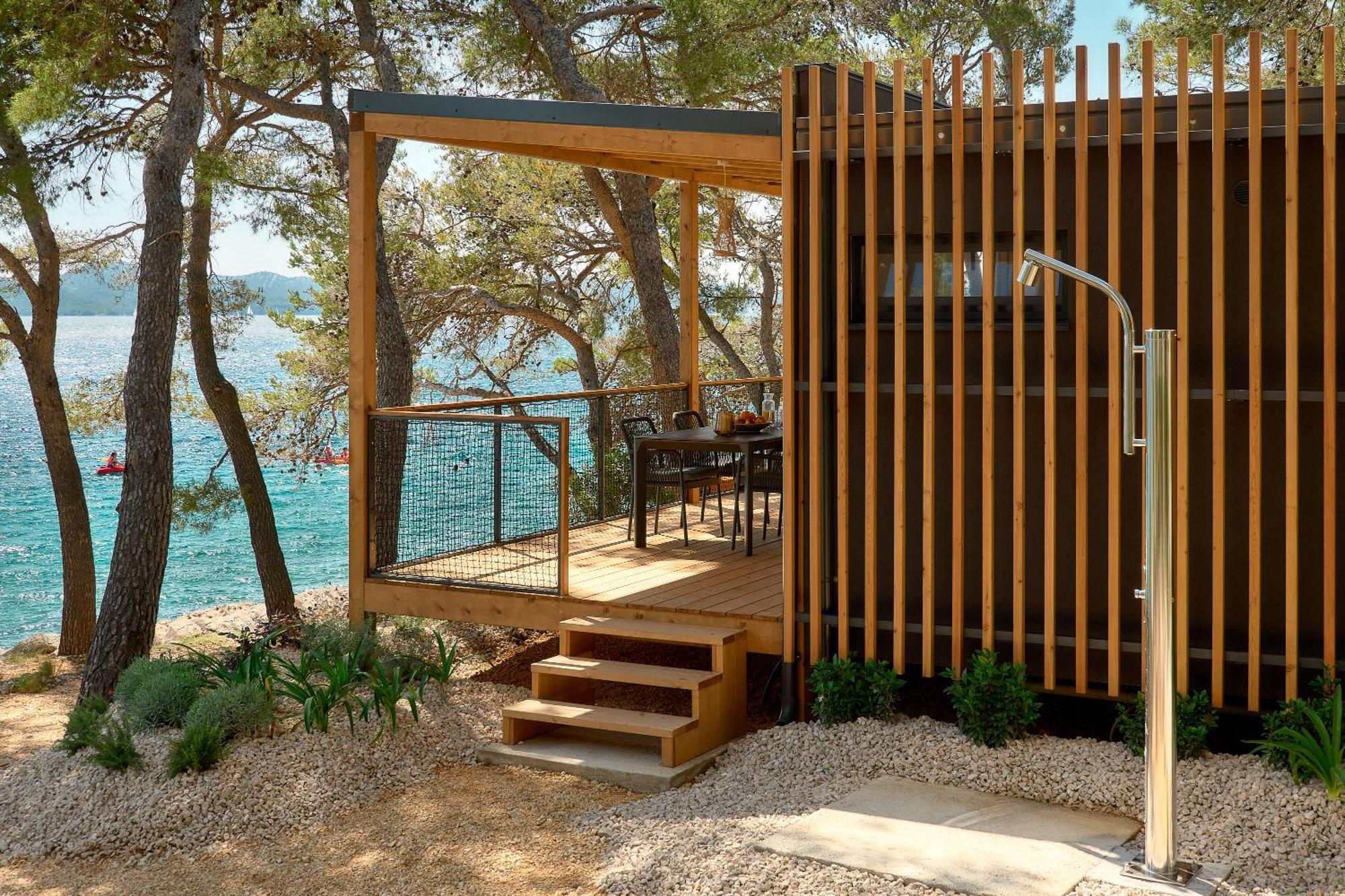 Pine Glamping Homes Holiday park *